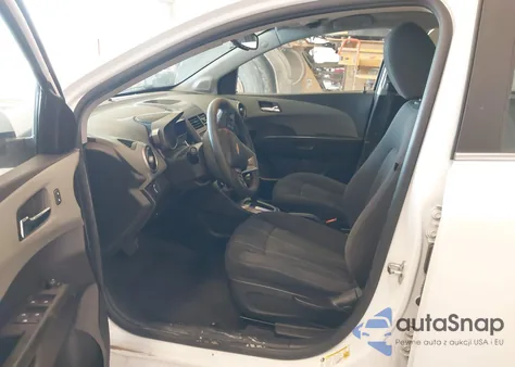 2014 Chevrolet Sonic Lt Auto z USA, uszkodzony, nr VIN 1G1JC5SHXE4244310